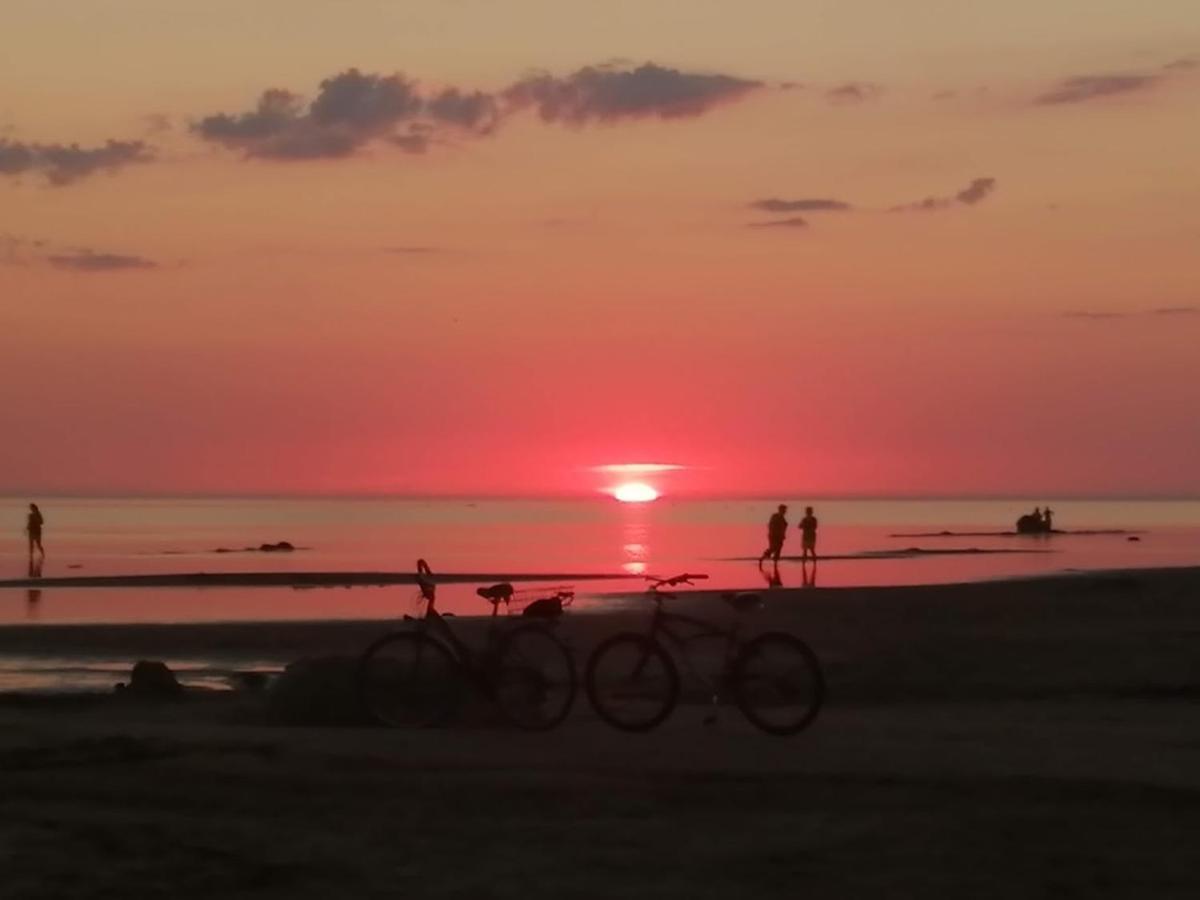 KICA KROGA apartaments Ainazi Bagian luar foto